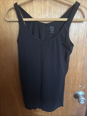 Old Navy Black Scoop Neck Tank Top